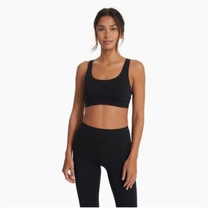 NWT Vuori Stride Bra - Black